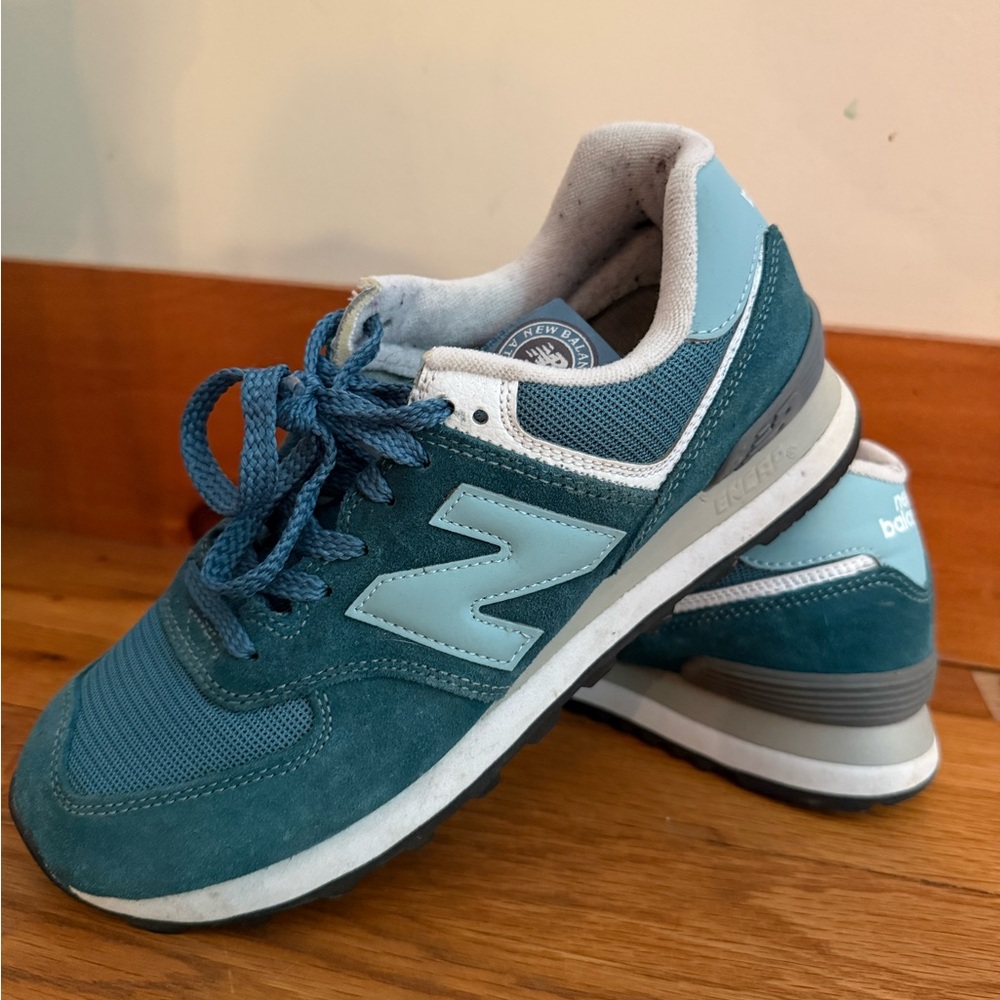 Women’s New Balance 574 Size 8